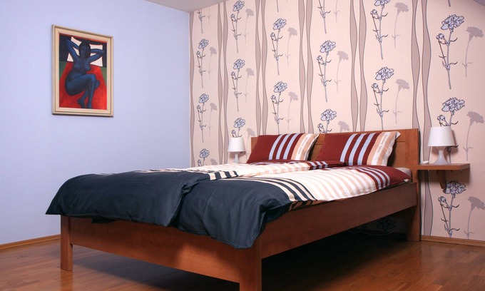 Zlin Apartment | Family-Friendly 90m2 Apartment with Pool and Breakfast