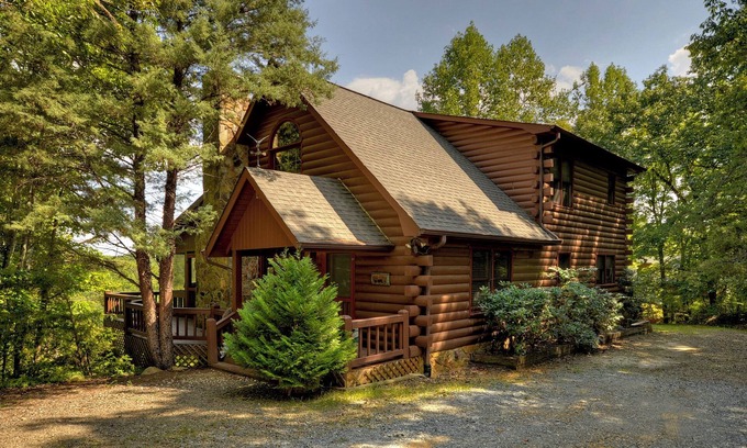My Mountain Cabin | Family Friendly Cabin with Game Room & Great Amenities