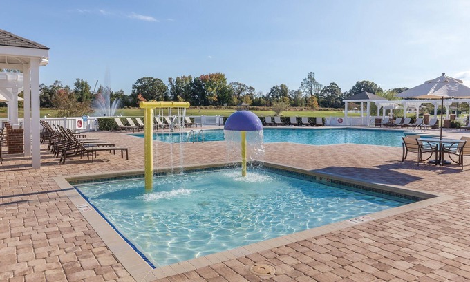 Williamsburg Resort | Family-Friendly Resort Condos Near Colonial Williamsburg