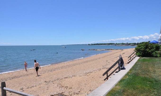Madison Center Cottage | Family-Friendly Cottage with Pool & Ocean View - Guest Rated 9.8