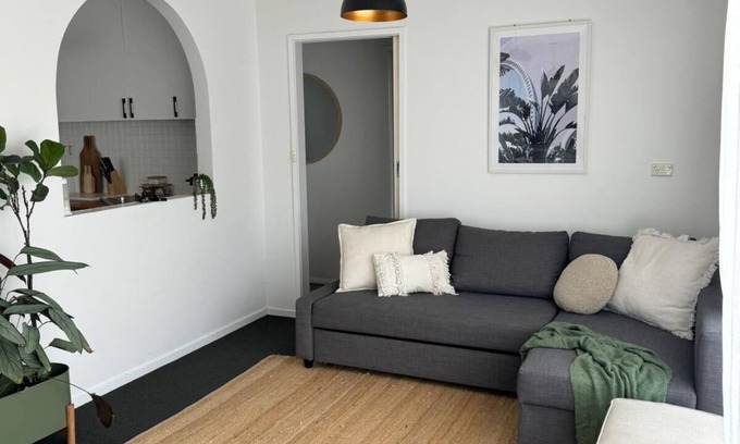 Belmont House | Family-Friendly Four Bedroom Retreat in Belmont with Spa