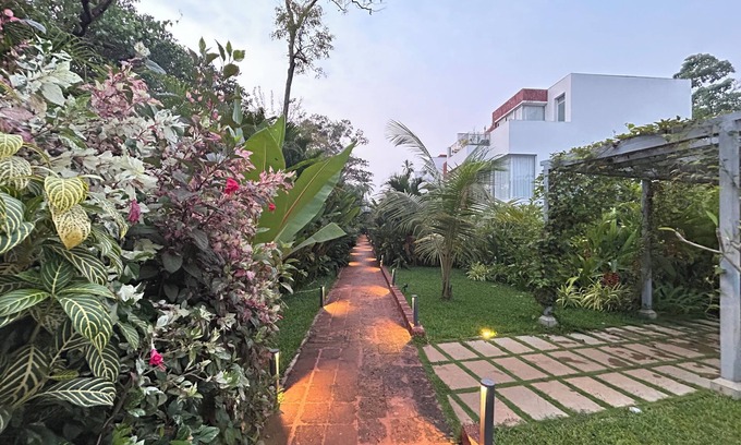 Assagao Villa | Family friendly Garden Villa with a Pool and dedicated caretaker