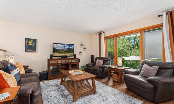 Cedar Village House | Family-Friendly Home with Pool & Great Yard Near Trails