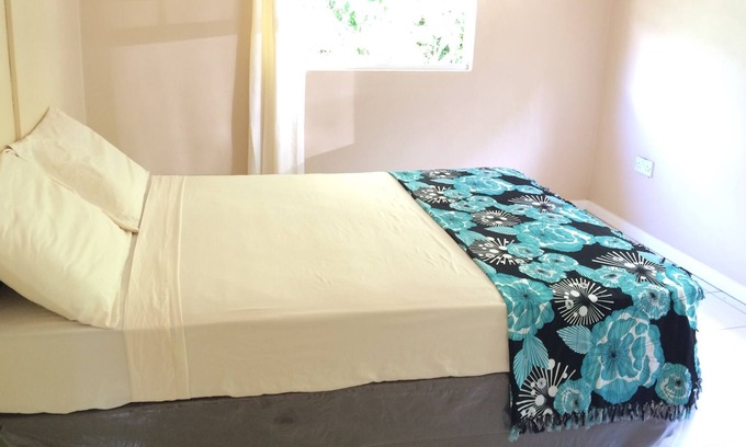 Bois d'Orange Apartment | Family-friendly Home Accommodates 4 People, With A Cool Quiet Atmosphere.