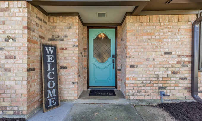 Lewisville House | Family-Friendly Retreat in North DFW with Ocean Views