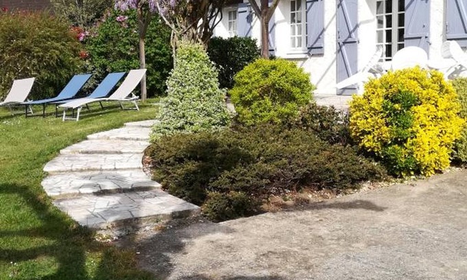 Oisly Cottage | Relaxing Getaway at Gite Oisly with Spa and Breakfast
