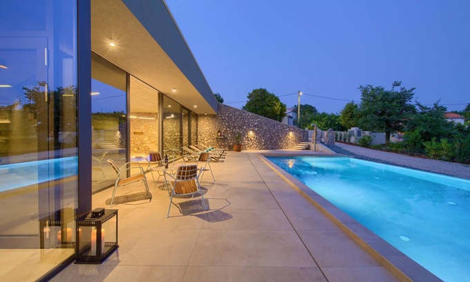 Nenadici House | Family-Friendly House with Pool in Bajčići, Krk