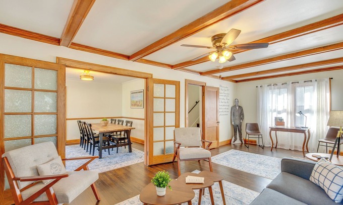Independence House | Family-Friendly Independence Home: 5 Mi to Stadium