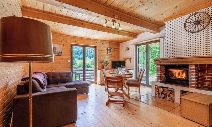 Velike Bloke Ski Chalet | Family-Friendly Kraševec Lodge with Pool & Kitchen Amenities