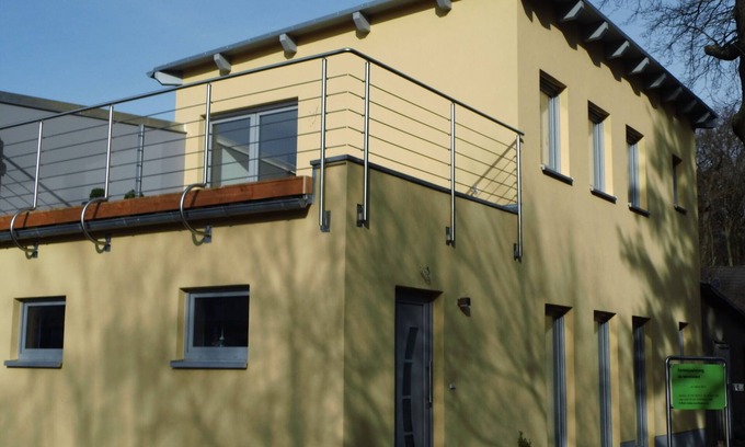 Muritz House | Kid-Friendly Modern Holiday Home Steps from the Beach