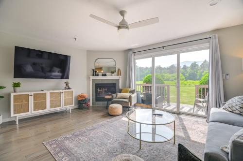 North Conway House | Family-Friendly Retreat in North Conway with Pool Access