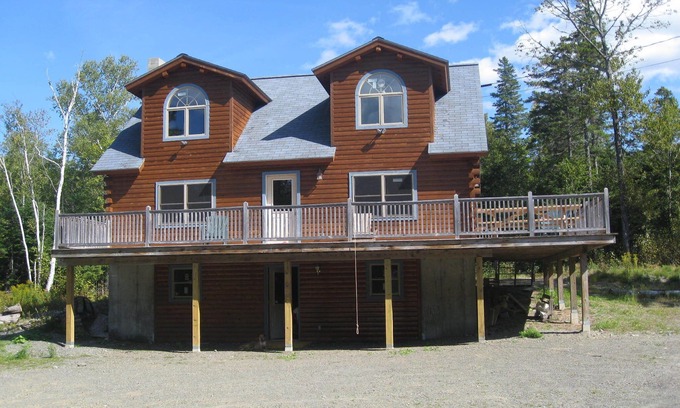 Greenville House | Ideal Family Retreat: Quiet, Convenient, and Lake Views
