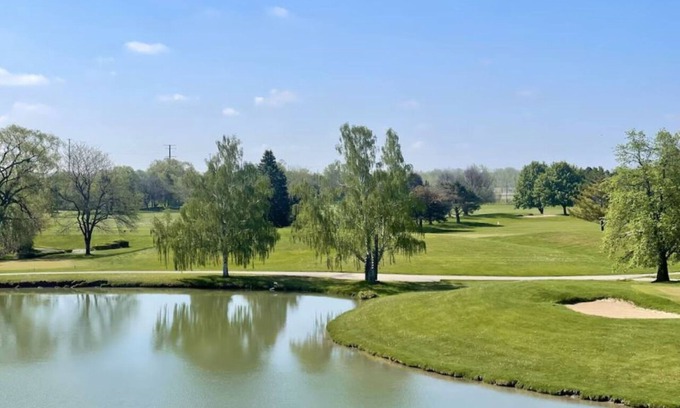 Bay City Hotel | Family-Friendly Resort – Steps to Golf, Lake, Pool & Conference Center - 4 Units