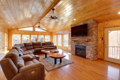 Wilburn House | Family-Friendly Riverfront Retreat with Hot Tub Access