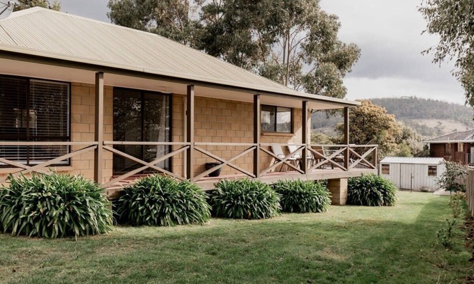 Orford House | Family-friendly shack near East Shelly Beach