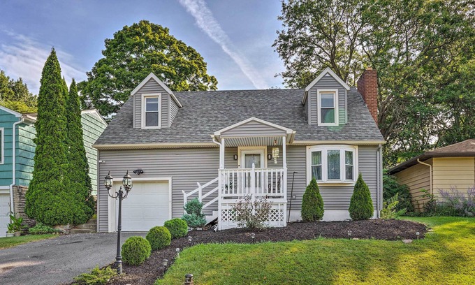 Eastside House | Family-Friendly Syracuse Home w/ Private Yard