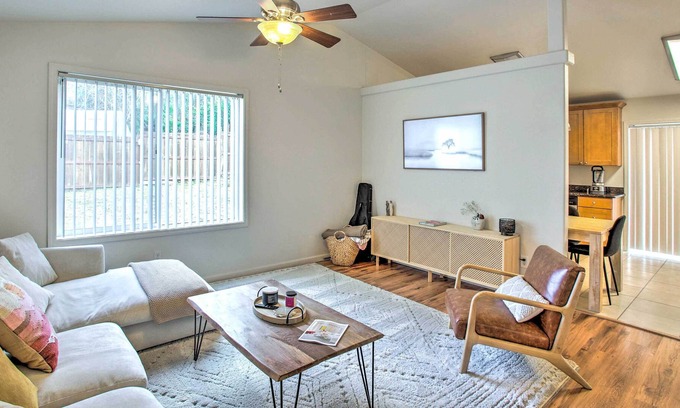 South Tacoma House | Family-Friendly Tacoma Retreat with Private Yard & Spa