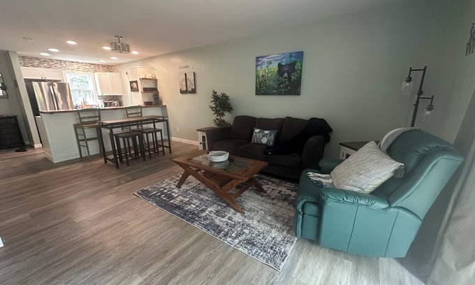 Huffman - O' Malley House | Family friendly townhouse style unit with a private deck and backyard!
