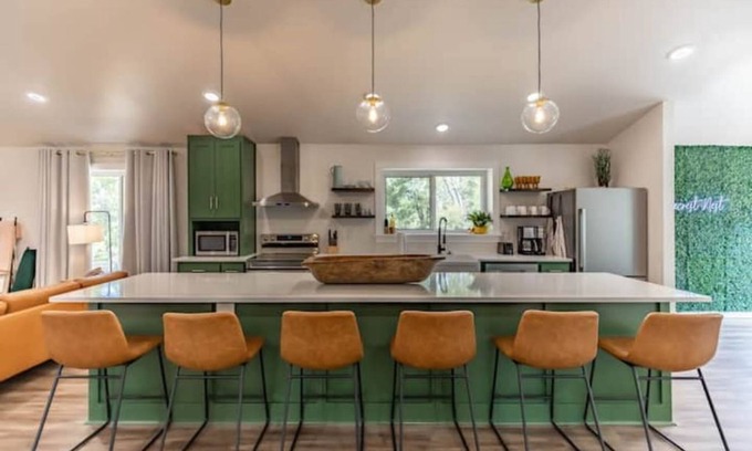 Granite Shoals House | Family-Friendly Lakeside Retreat with Spa and Ocean Views
