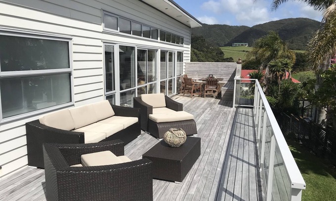 Langs Beach House | Family Fun Awaits at Langs with Oceanfront Views