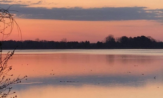 Abrams House | Guest Rated: 9.8 for Family Fun at the Flowage