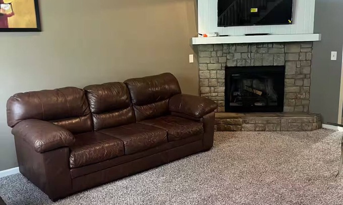Overland Park Condo | Family Fun Chill & Grill in South Overland Park