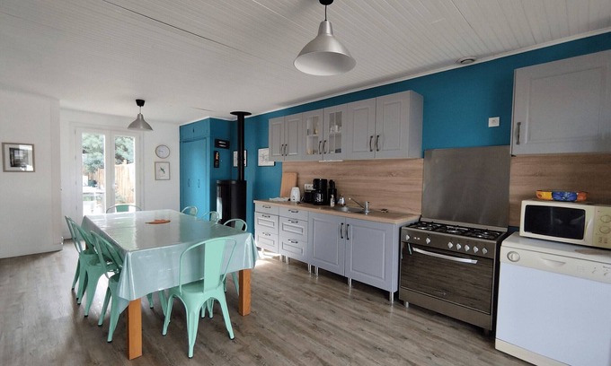 Saint-Georges-d'Oleron House | Spacious Villa Saint-Georges-d'Oléron for 7 Guests