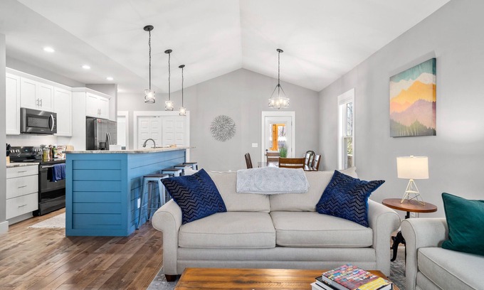Black Mountain House | Perfect Family Retreat with Fenced Yard & EV Charger