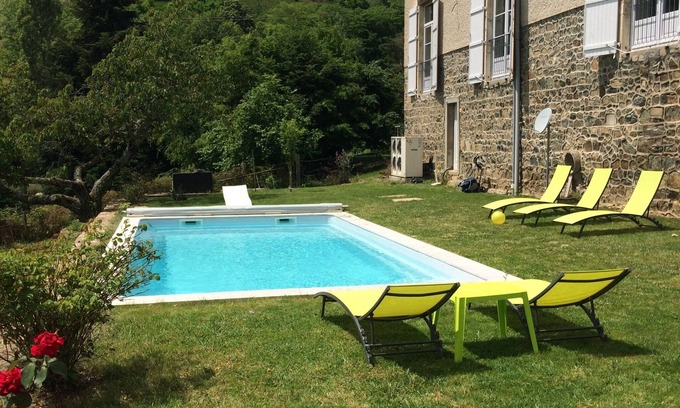Quincie-en-Beaujolais House | Perfect Family Retreat in the Heart of Vineyards "Lupins"