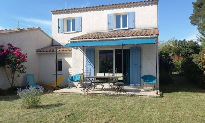 Sablet Villa | Perfect Family Getaway Home with Pool in Provence