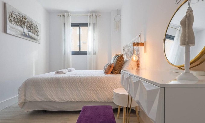 Seville Apartment | Family Home with Kitchen & Spa Amenities in Encantos de Sevilla