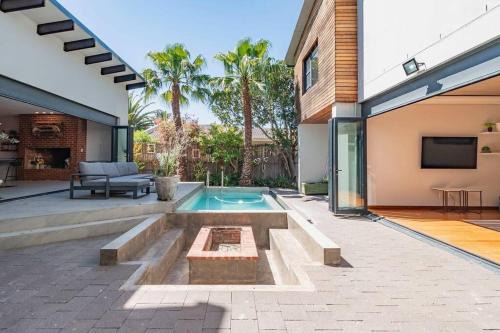 Bloubergstrand Villa | Family Home Near Dolphin Beach with Pool & Child-Friendly Perks
