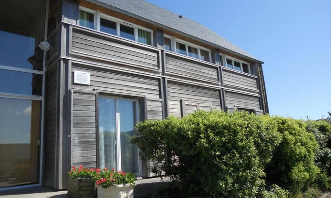Biville Cottage | Gite La Hague: Ideal Retreat for Families and Pets
