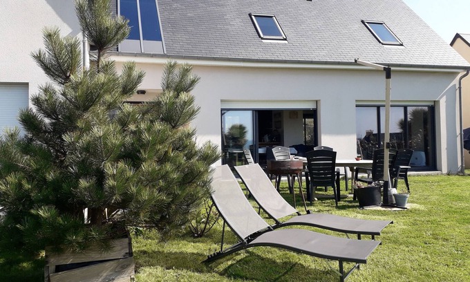Vauville House | Seaside Family Retreat with Pool and Beach Access in Vauville