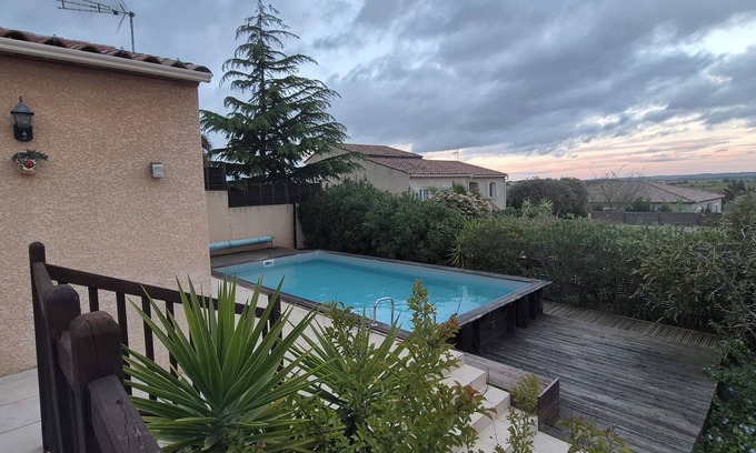 Ouveillan House | Family home with swimming pool and fenced area. Close to sea and mountains. Dogs allowed