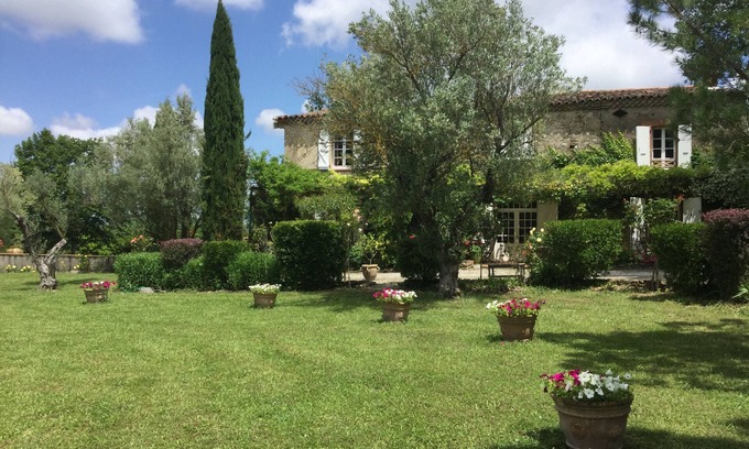 Saint-Paulet House | Family Retreat Near Toulouse with Private Pool & Spa