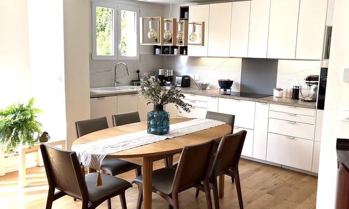 Porchefontaine House | Family Retreat in Versailles Near Eiffel Tower with Pool