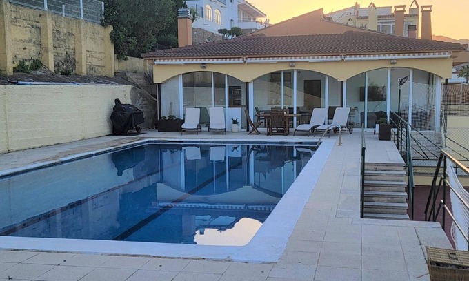 Llanca Villa | Villa Llançà: Oceanfront Escape with Pool & Pet-Friendly Options