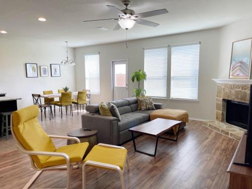 Little Elm House | Cozy Family Retreat with Fireplace & Pet-Friendly Features