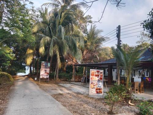 Ranong House | Family Resort with Hot Tub & Kitchen - Guest Rated 9/10