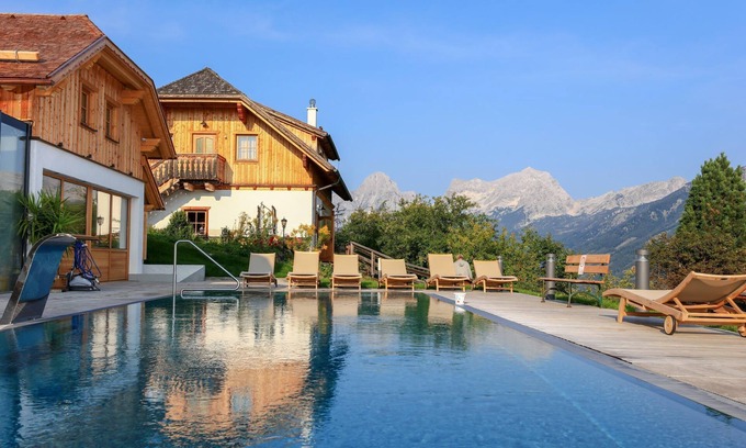 Vorderstoder Cabin | Family Room with Ocean View & Spa at Almresort Baumschlagerberg