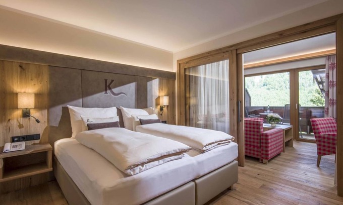 Pertisau House | Family Suite "Seeberg" at Hotel Karlwirt with Unique Amenities
