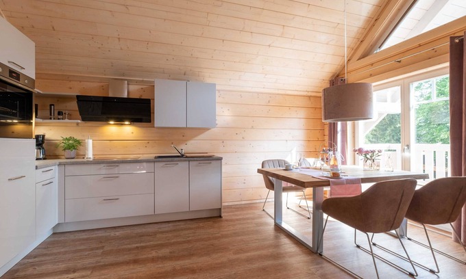 Schierke Apartment | Family Suite for Up to 6 with Kitchen at Bergwald Suites