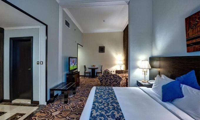 Sharjah Apartment | Family Suite with Pool Near Al Mamzar Park, Sharjah