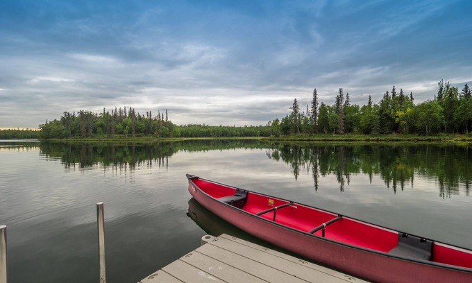 Nikiski House | Ideal Family Getaway: Lake Fun and Game House Awaits!