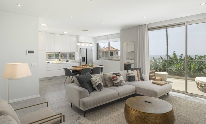 Ponta do Sol Villa | Family Getaway at Vila Chu with Private Pool & Ocean View