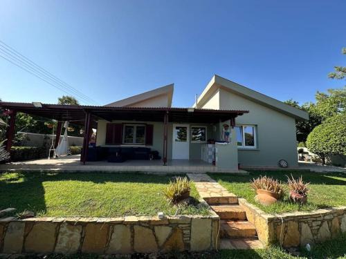 Pissouri Villa | Ideal Family Villa with Expansive Garden and Ocean View