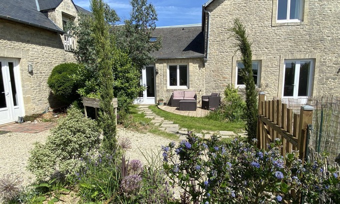 Asnelles Other | Guest Rated 10/10: FamilyGites 2 with Pool & Restaurant