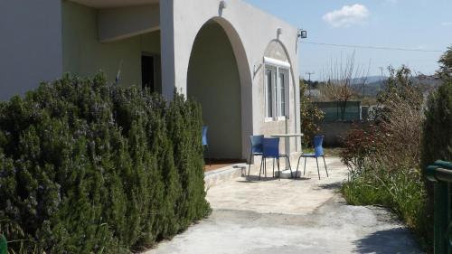 Fanes House | Inviting Fanes Sea House: Family and Pet-Friendly Retreat