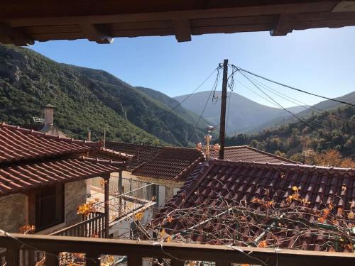 North Kynouria House | Fani's House: Guest Rated 10/10, Family & Pet Friendly Stay